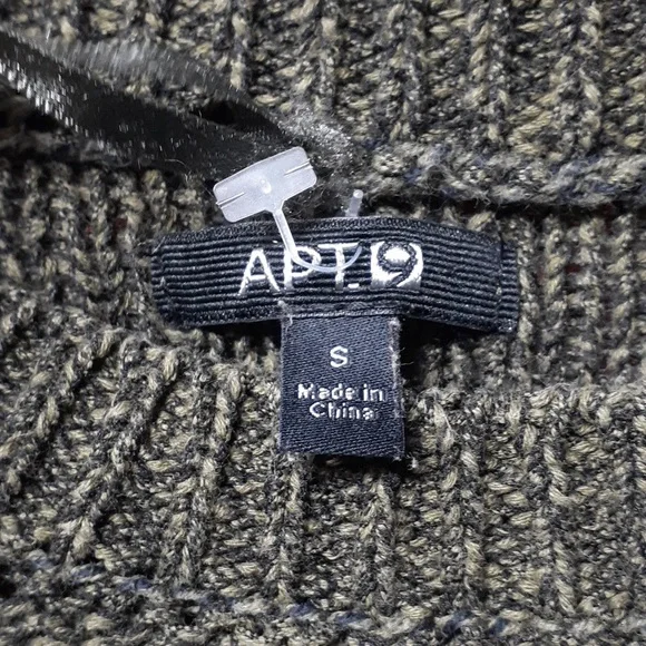NWOT Apt 9 Olive Green Sweater, Size S - Picture 3 of 8